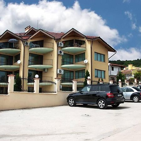Luxury Seaview 2-Bedroom Apartments Blue Elephant Balchik Exterior photo