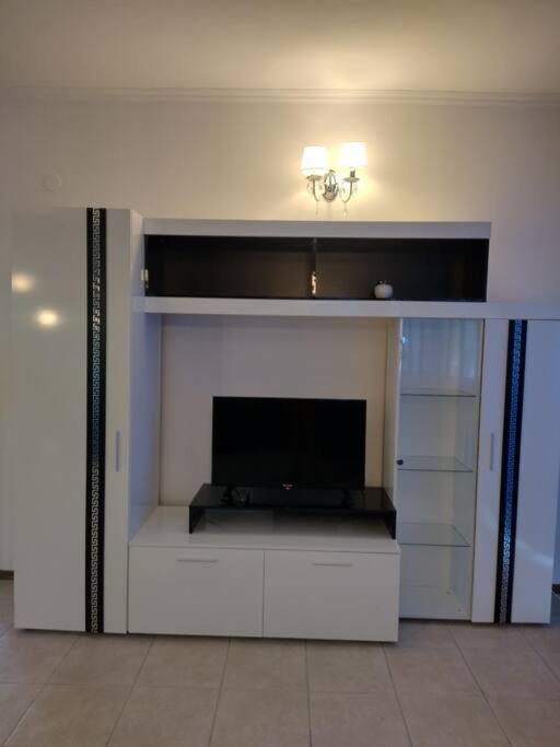Luxury Seaview 2-Bedroom Apartments Blue Elephant Balchik Exterior photo