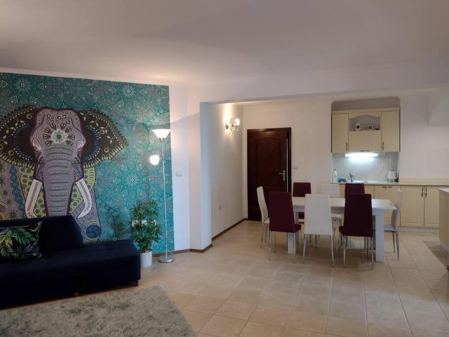 Luxury Seaview 2-Bedroom Apartments Blue Elephant Balchik Exterior photo