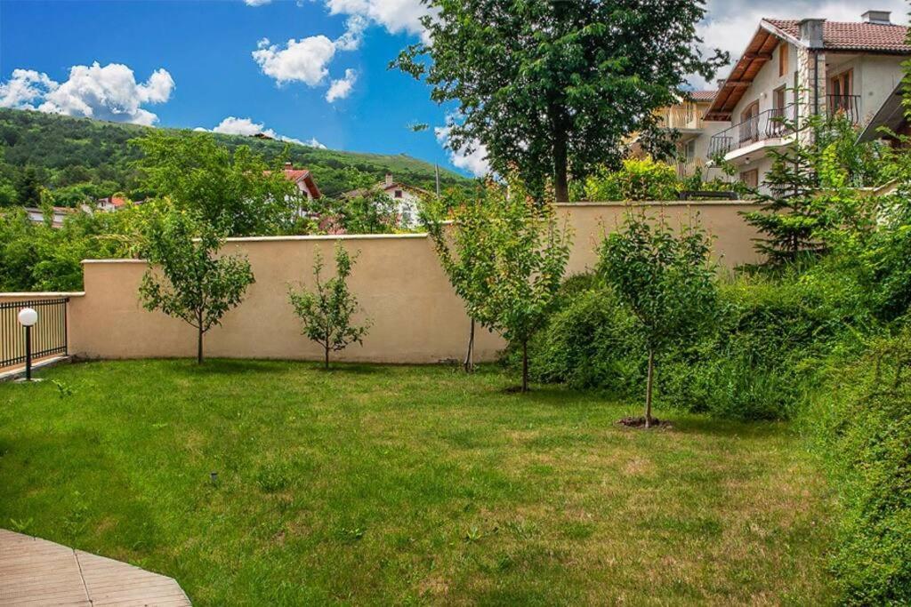 Luxury Seaview 2-Bedroom Apartments Blue Elephant Balchik Exterior photo