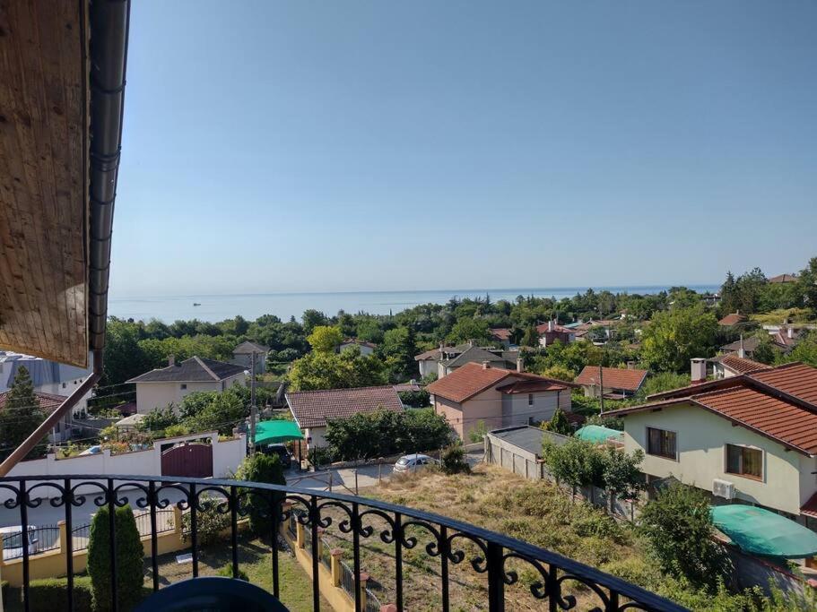Luxury Seaview 2-Bedroom Apartments Blue Elephant Balchik Exterior photo